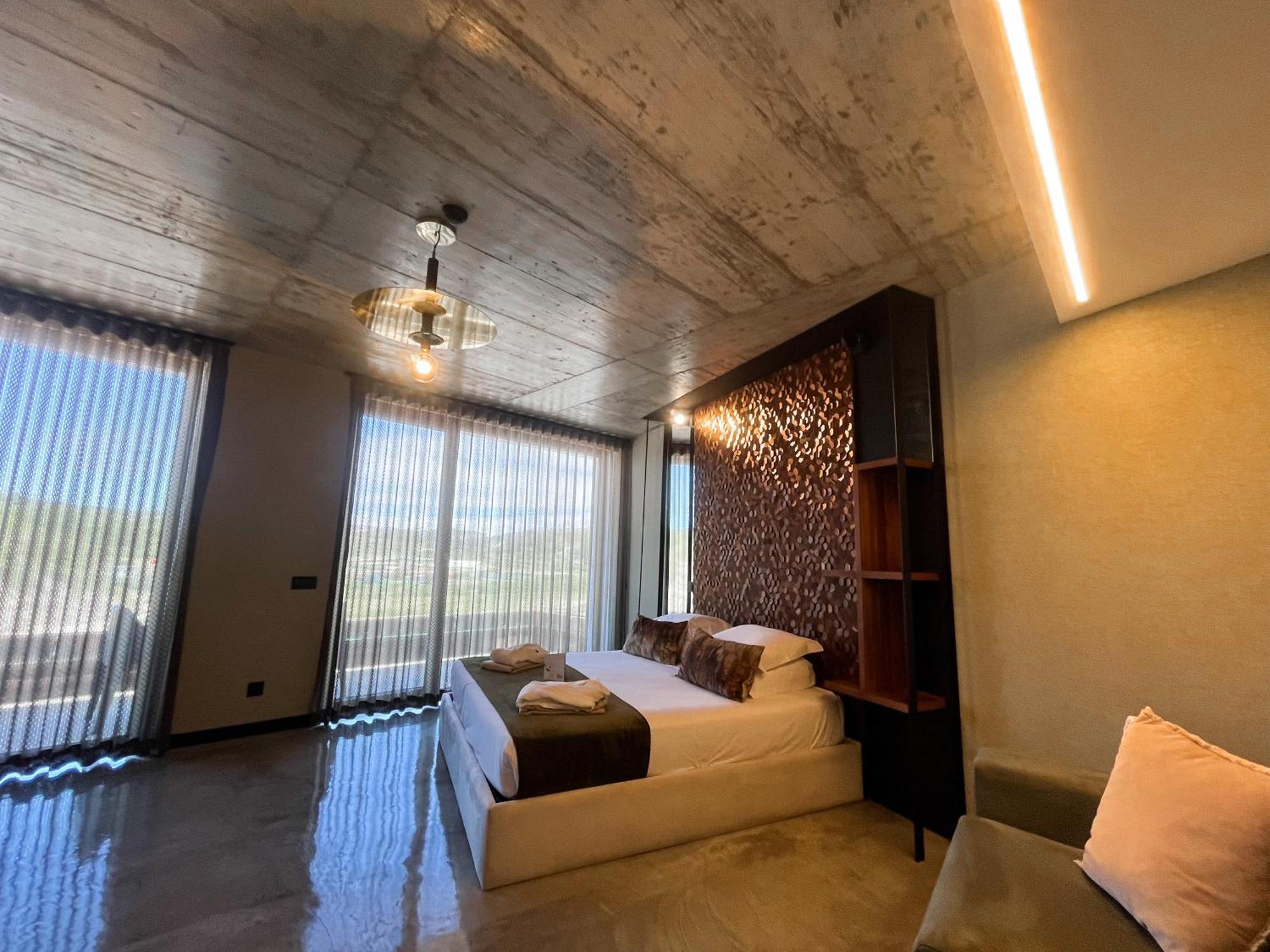 Well Hotel & Spa มาเซรา ภายนอก รูปภาพ
