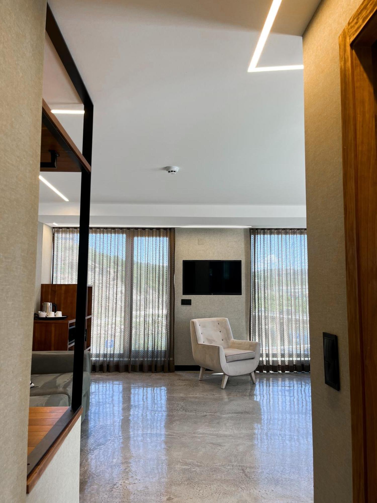 Well Hotel & Spa มาเซรา ภายนอก รูปภาพ